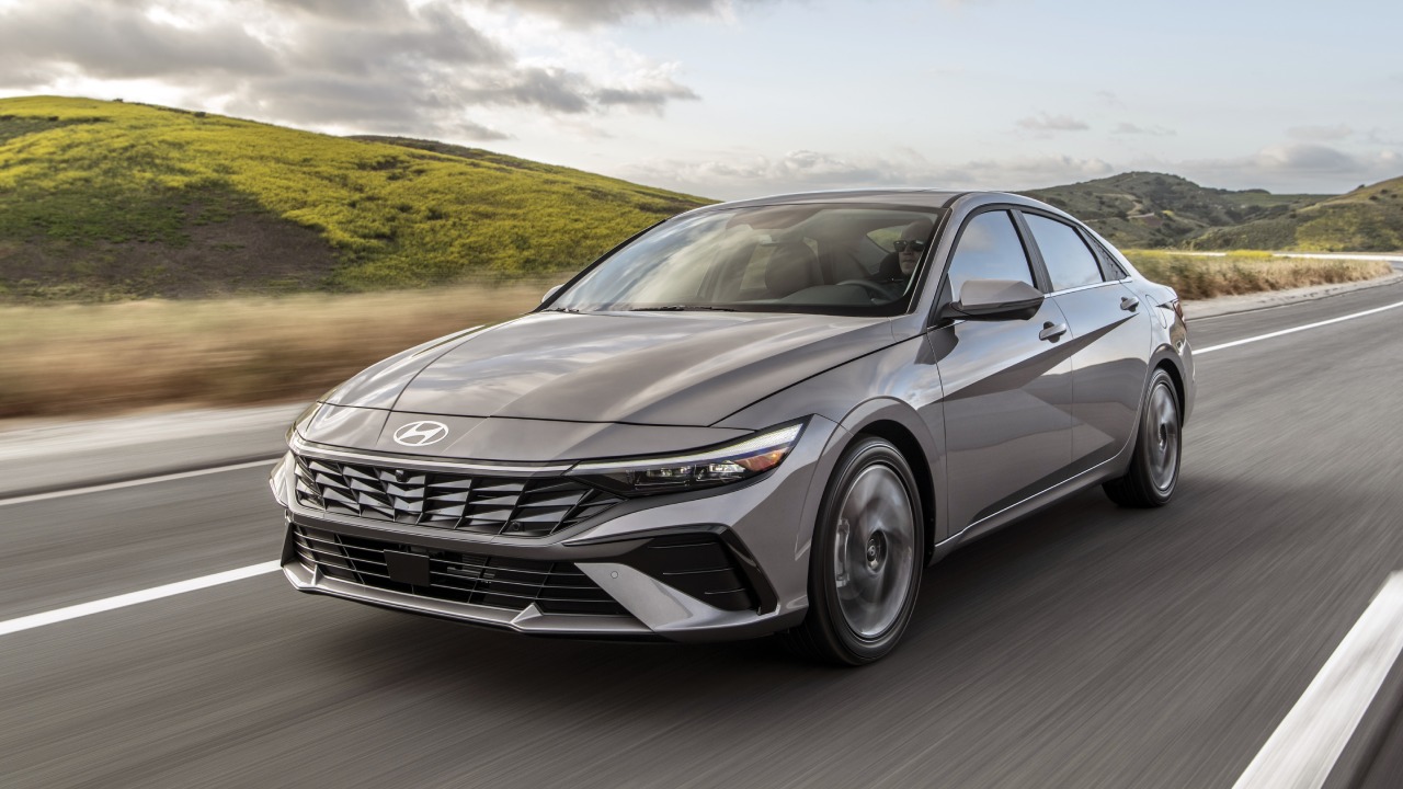 Prices and Specifications for Hyundai Elantra 2025 in Saudi Arabia Autopediame